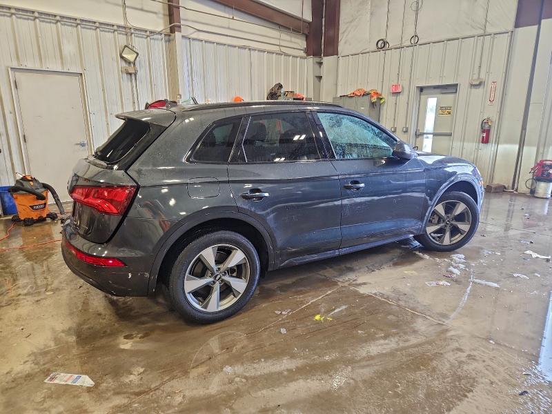 Фото 3 - AUDI Q5