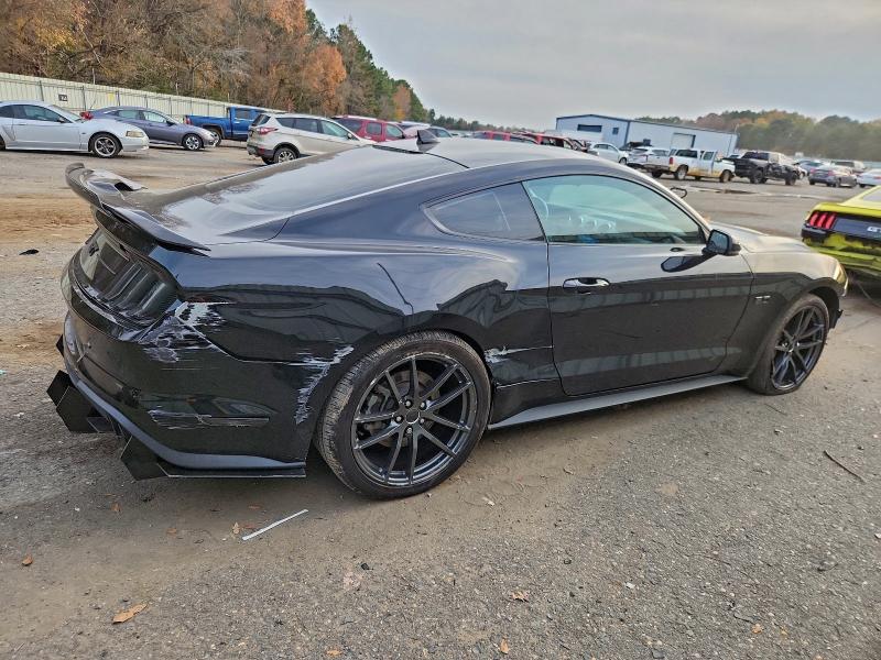 Фото 3 - FORD MUSTANG