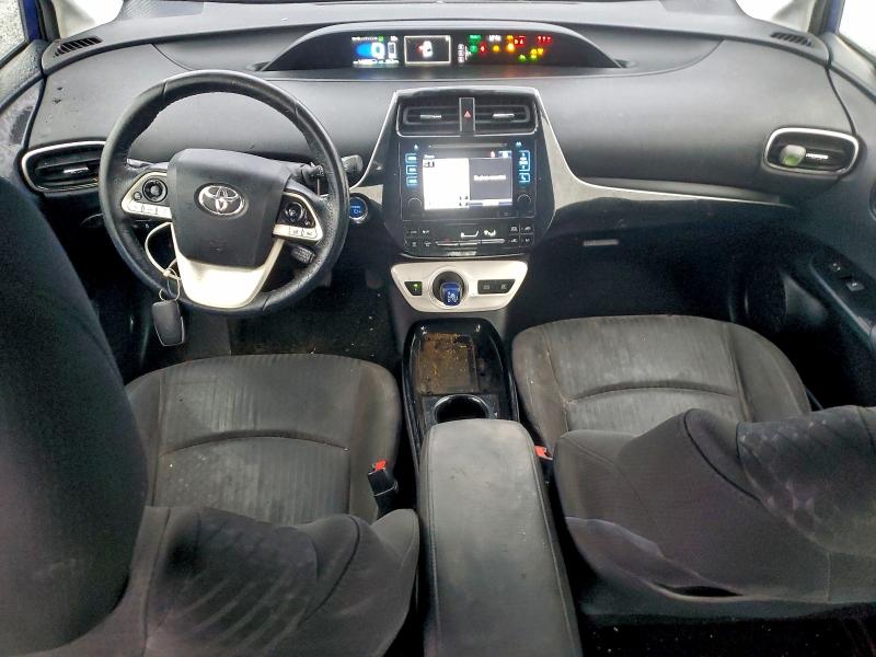 Фото 8 - TOYOTA PRIUS