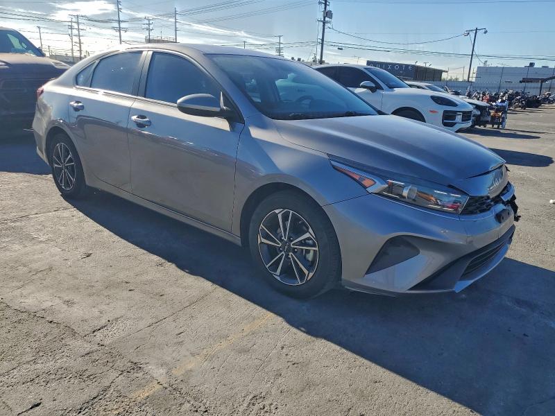 Фото 4 - KIA FORTE