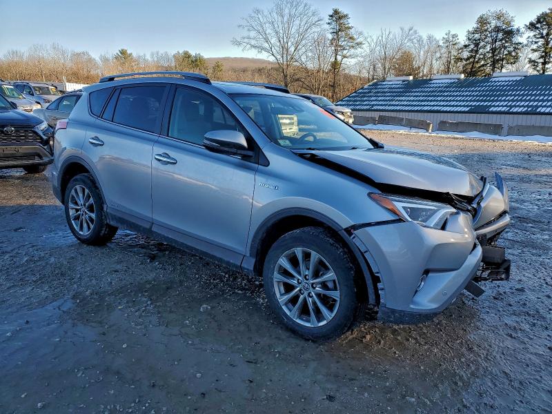 Фото 4 - TOYOTA RAV4