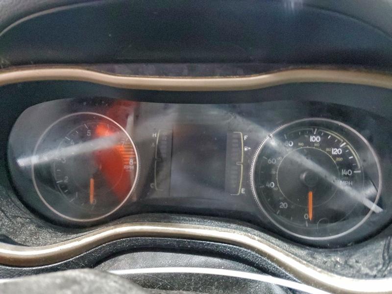 Фото 9 - JEEP GRAND CHER