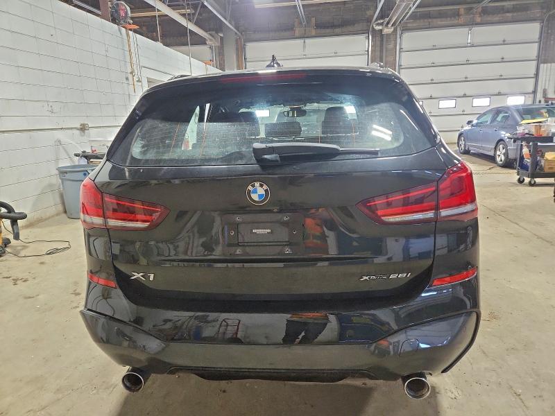 Фото 6 - BMW X1