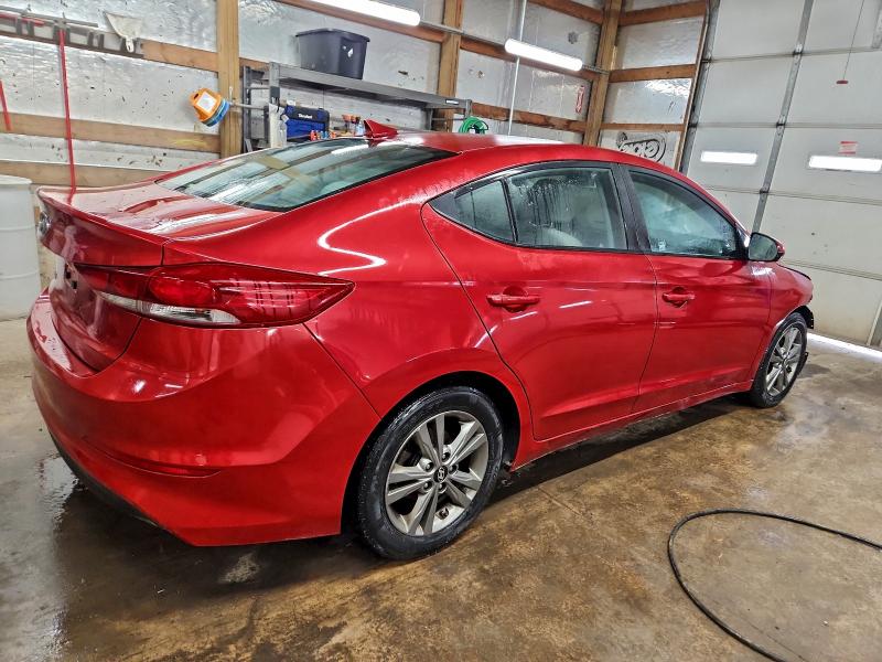 Фото 3 - HYUNDAI ELANTRA