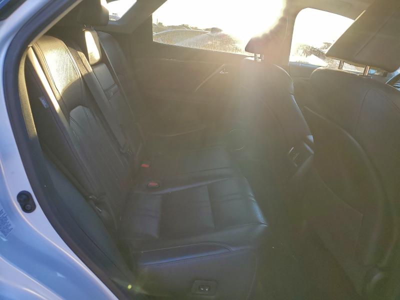 Фото 11 - LEXUS RX350