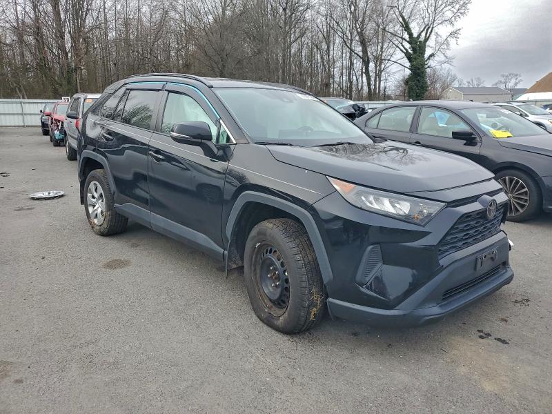 Фото 4 - TOYOTA RAV4