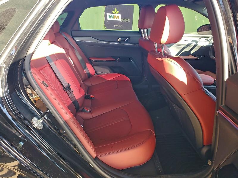 Фото 10 - KIA K5