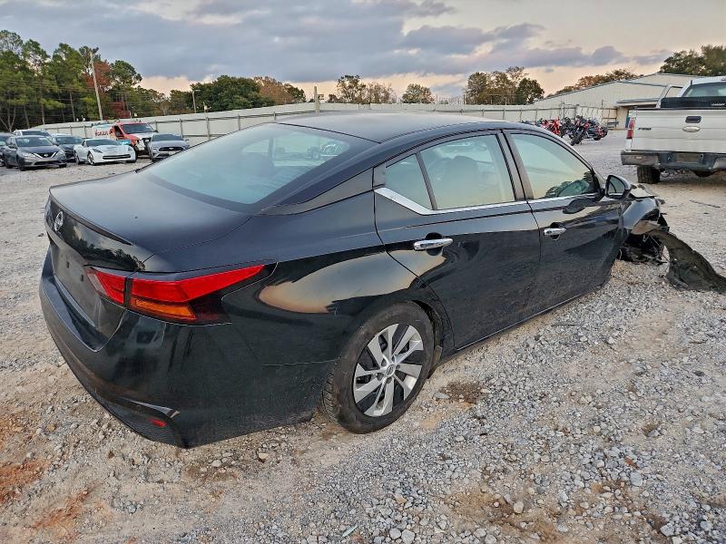 Фото 3 - NISSAN ALTIMA