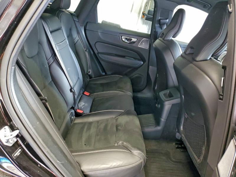 Фото 11 - VOLVO XC60