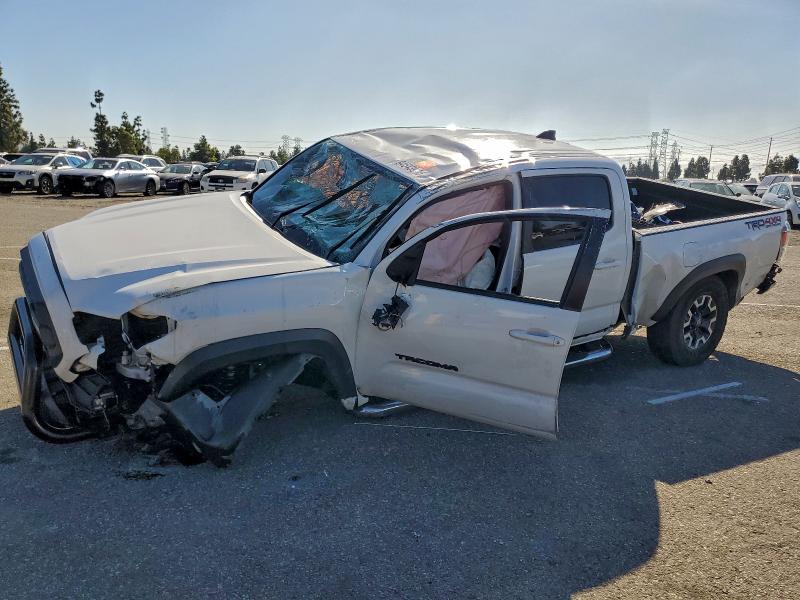 Фото 1 - TOYOTA TACOMA