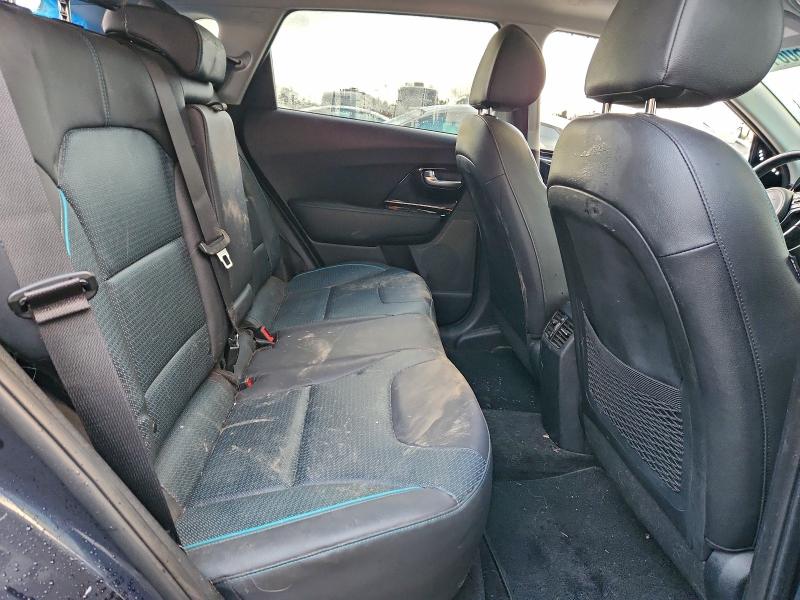 Фото 10 - KIA NIRO