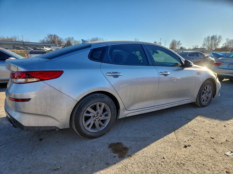 Фото 3 - KIA OPTIMA