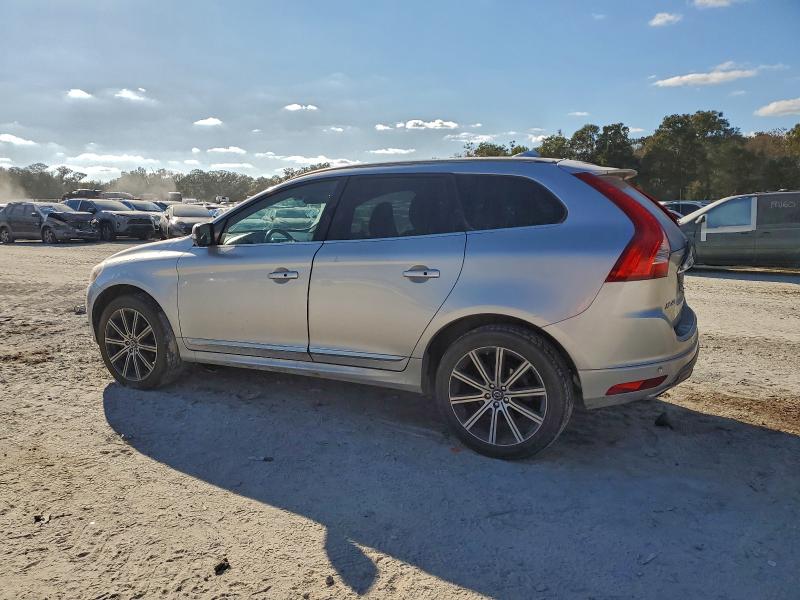 Фото 2 - VOLVO XC60