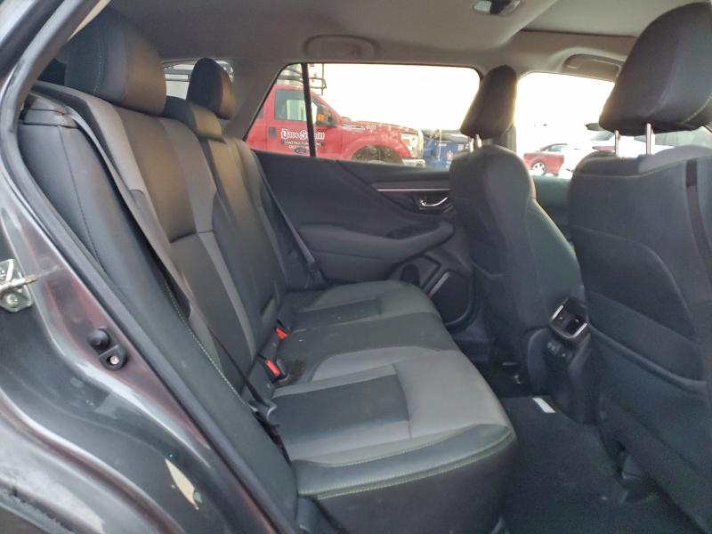 Фото 10 - SUBARU OUTBACK