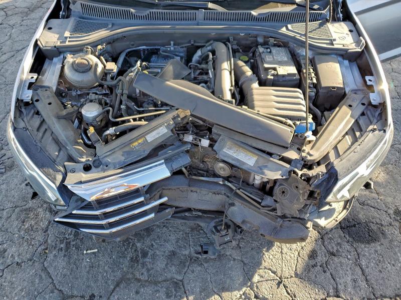 Фото 11 - VOLKSWAGEN JETTA