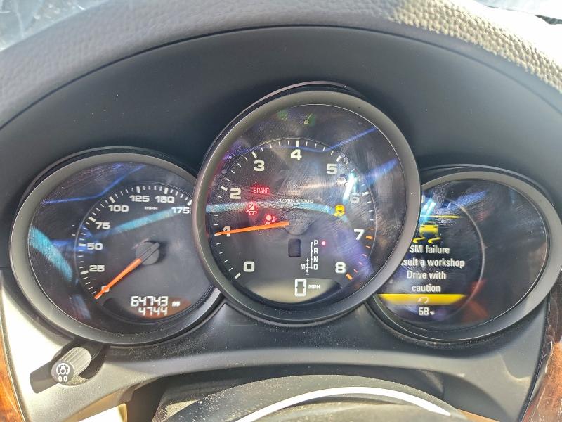 Фото 9 - PORSCHE MACAN