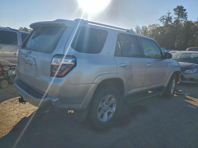 Фото 3 - TOYOTA 4RUNNER