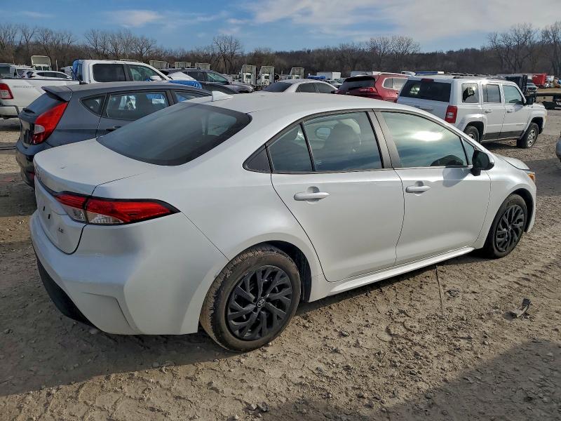 Фото 3 - TOYOTA COROLLA