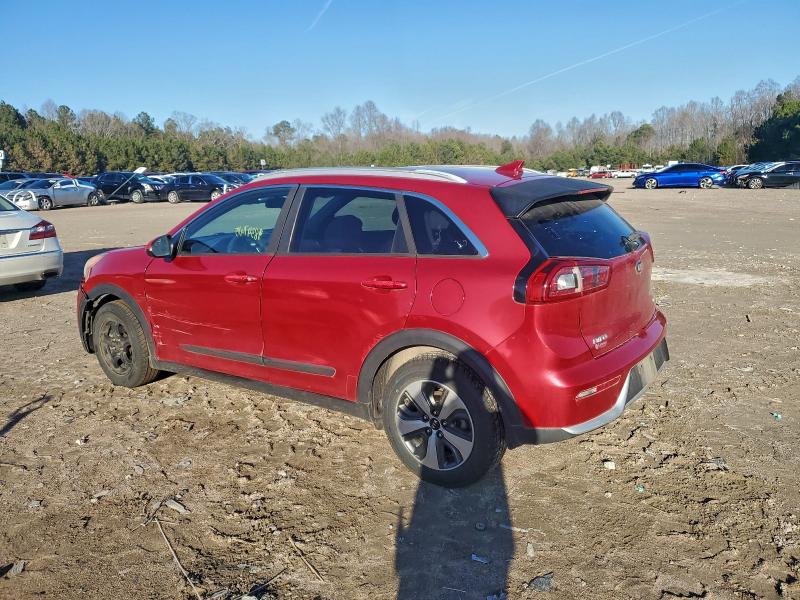 Фото 2 - KIA NIRO