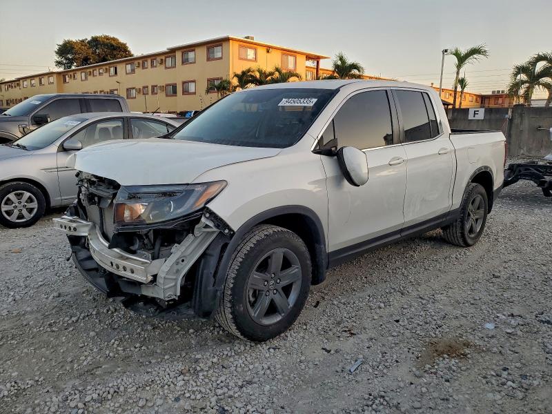 Фото 1 - HONDA RIDGELINE