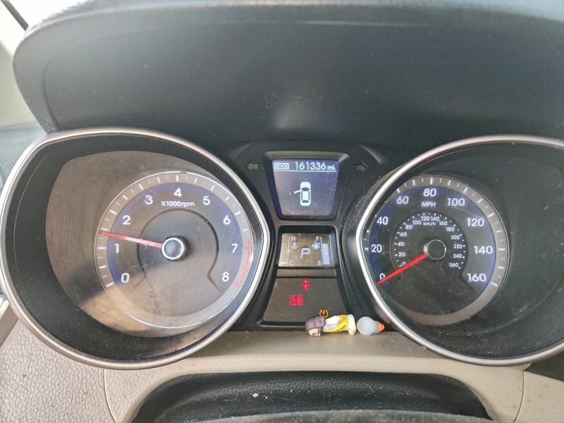 Фото 9 - HYUNDAI ELANTRA