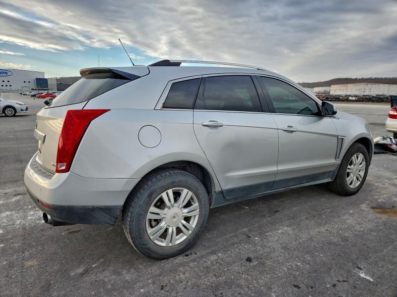 Фото 3 - CADILLAC SRX