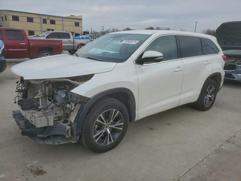 Фото 1 - TOYOTA HIGHLANDER