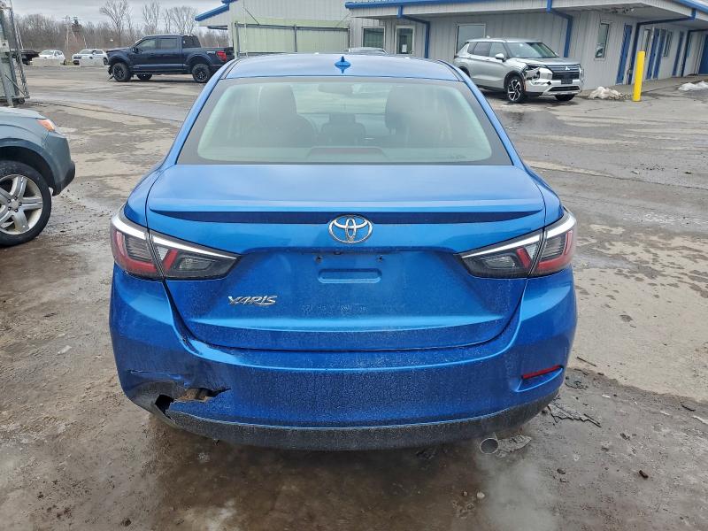 Фото 6 - TOYOTA YARIS