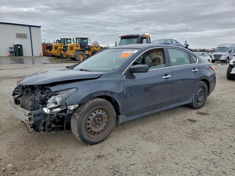 Фото 1 - NISSAN ALTIMA