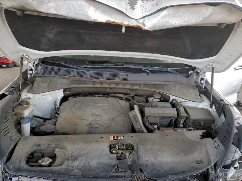 Фото 12 - KIA SORENTO