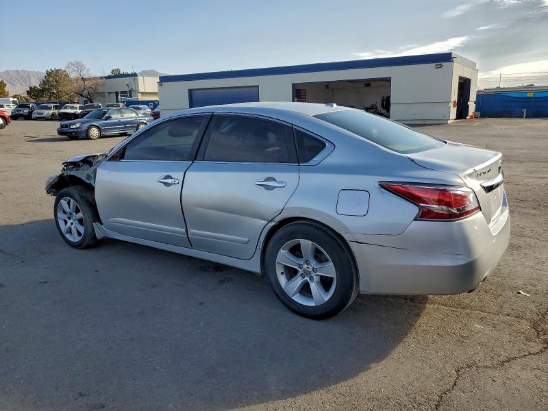 Фото 2 - NISSAN ALTIMA