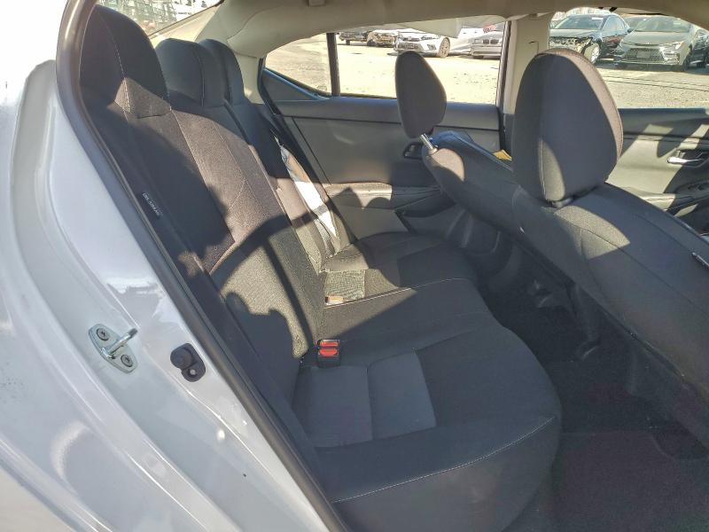 Фото 10 - NISSAN SENTRA