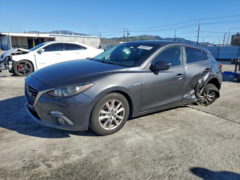 Фото 1 - MAZDA 3