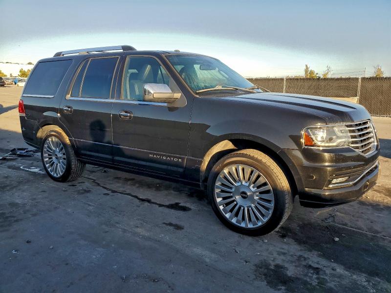 LINCOLN NAVIGATOR 2015 VIN 5LMJJ2JTXFEJ06319