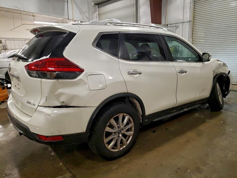 Фото 3 - NISSAN ROGUE