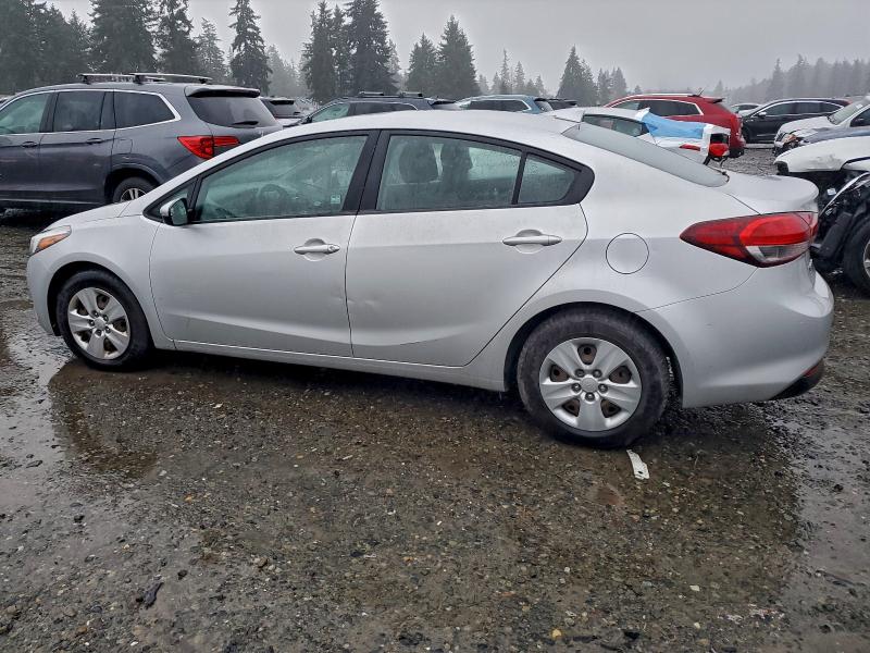 Фото 2 - KIA FORTE