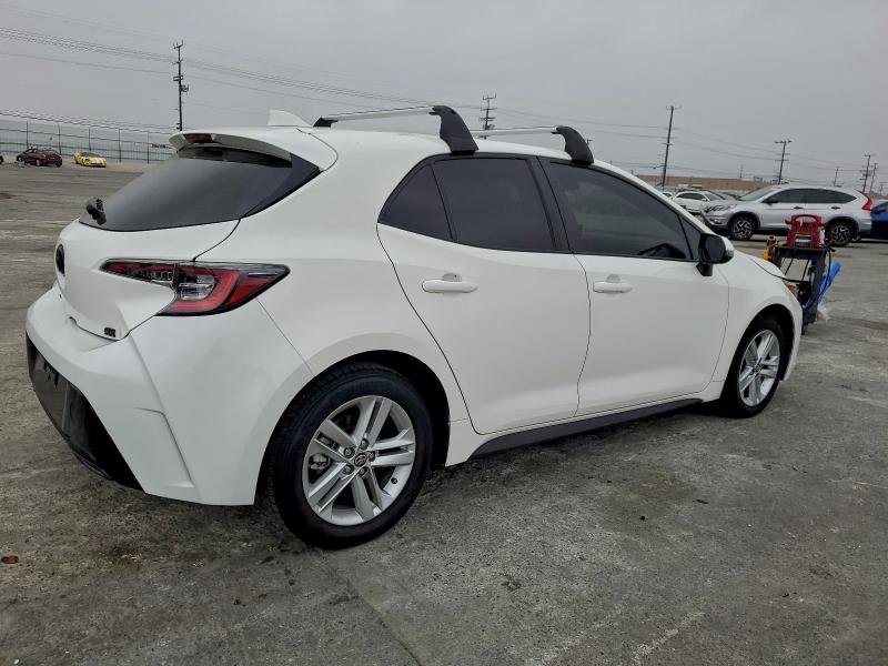 Фото 3 - TOYOTA COROLLA