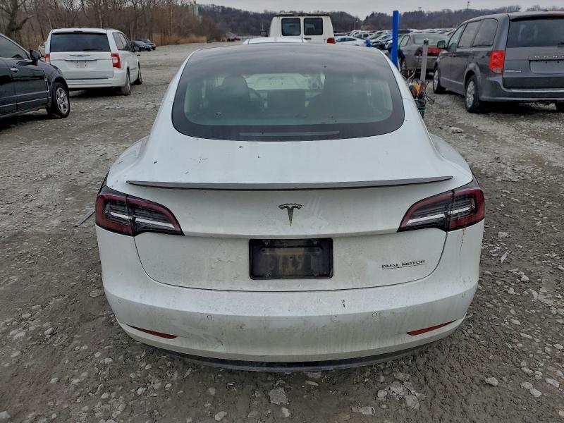 Фото 6 - TESLA MODEL 3