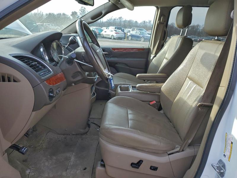 Фото 7 - CHRYSLER MINIVAN