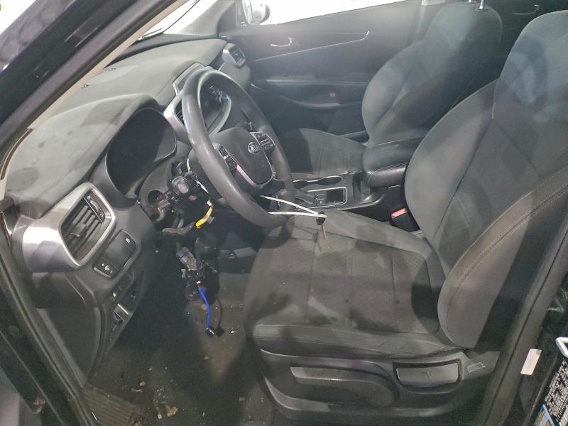 Фото 7 - KIA SORENTO