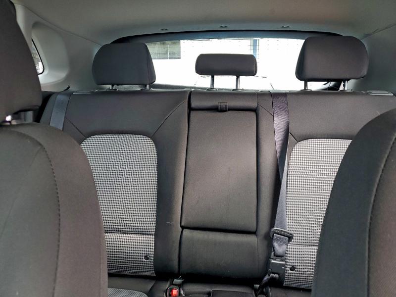 Фото 10 - HYUNDAI KONA