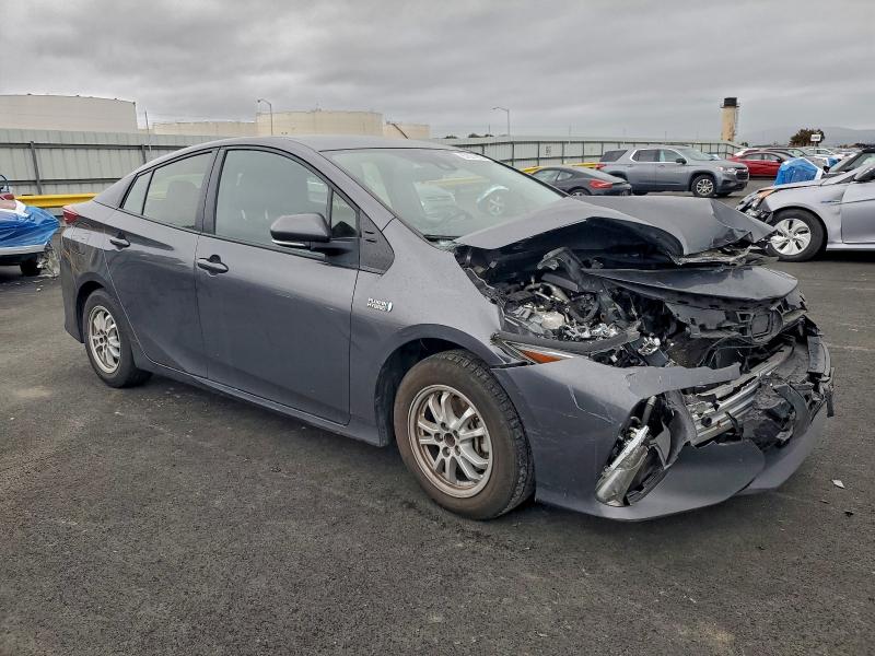 Фото 4 - TOYOTA PRIUS