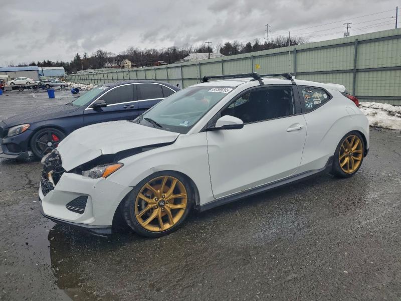 Фото 1 - HYUNDAI VELOSTER