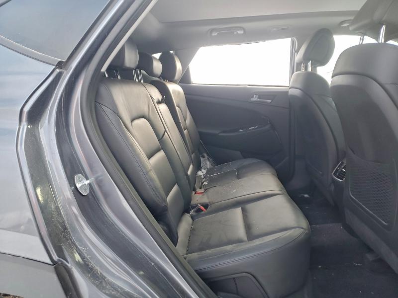 Фото 11 - HYUNDAI TUCSON