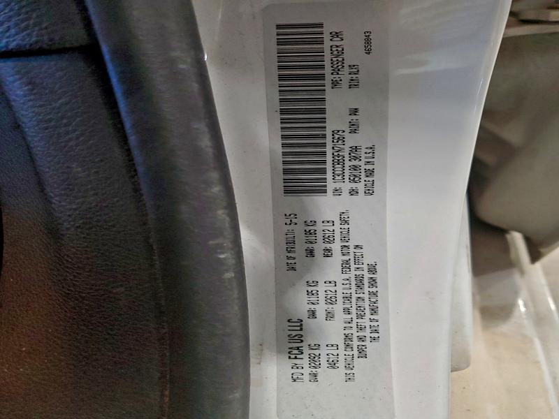 Фото 12 - CHRYSLER 200