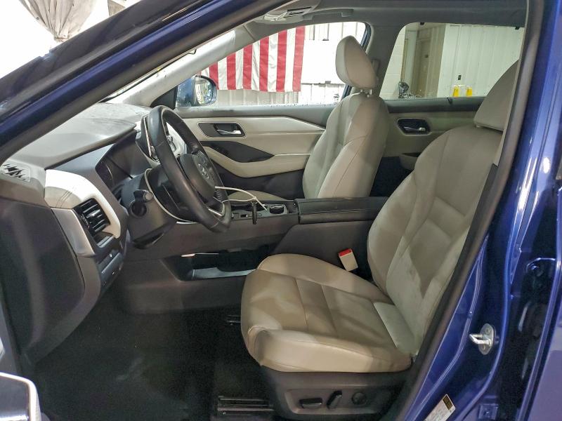 Фото 7 - NISSAN ROGUE