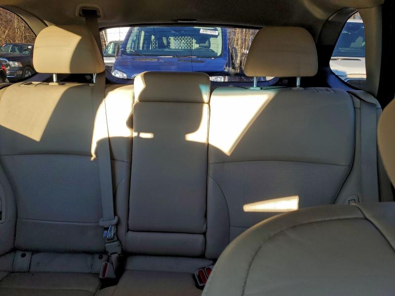 Фото 10 - SUBARU OUTBACK