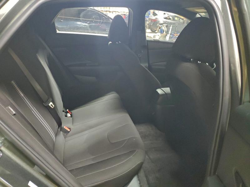 Фото 10 - HYUNDAI ELANTRA