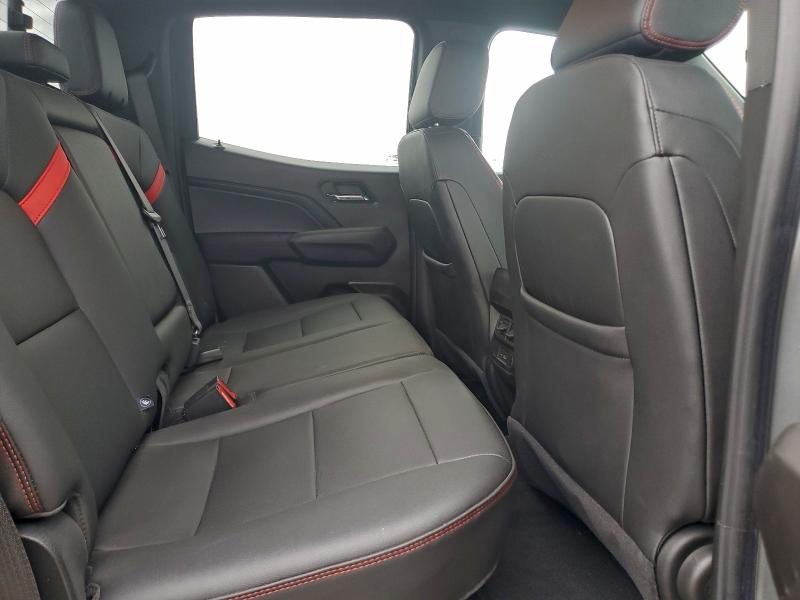 Фото 10 - CHEVROLET COLORADO