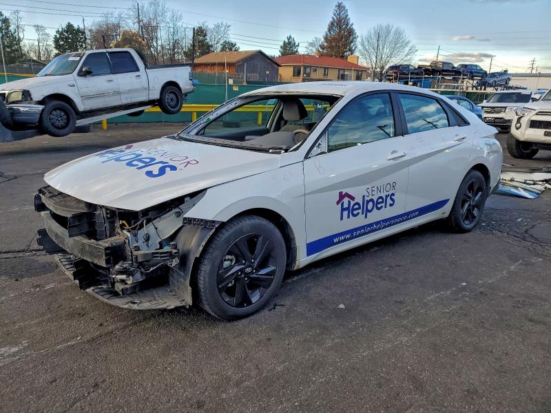 Фото 1 - HYUNDAI ELANTRA